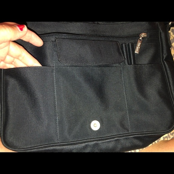 FALCHI SPORT black Microfiber UNISEX Commuter / computer Bag Lots of Pockets - Picture 11 of 16